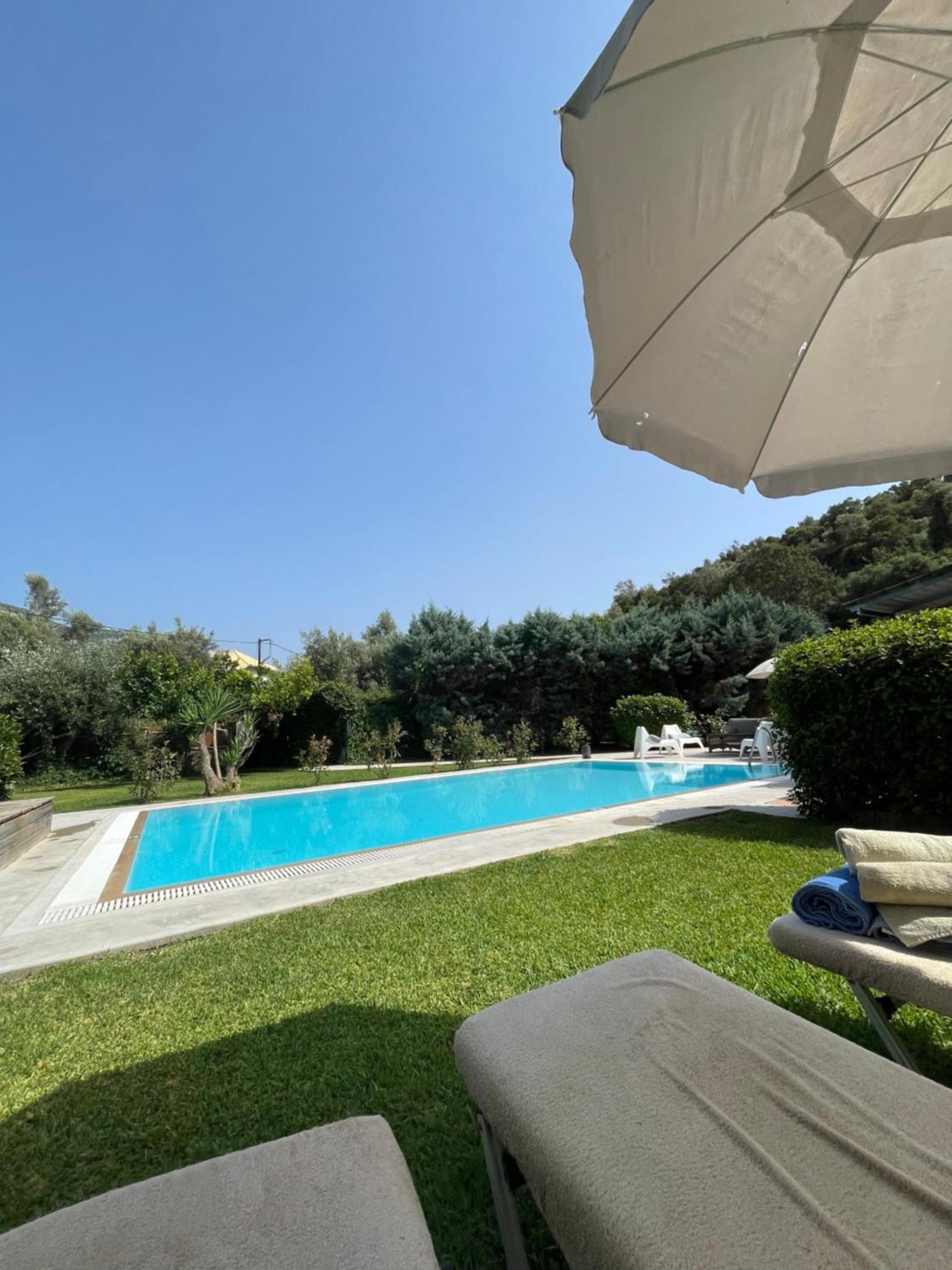 Gialos Villas 1-2 With A Private Pool Mikros Gialos Exterior foto